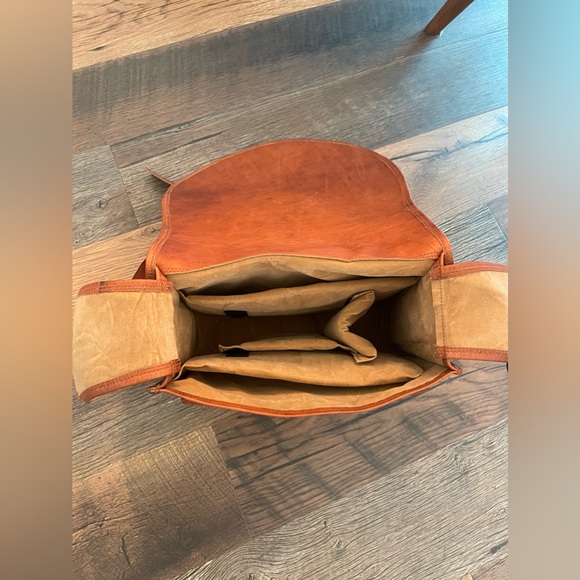 Leather Camera Bag - Picture 3 of 3